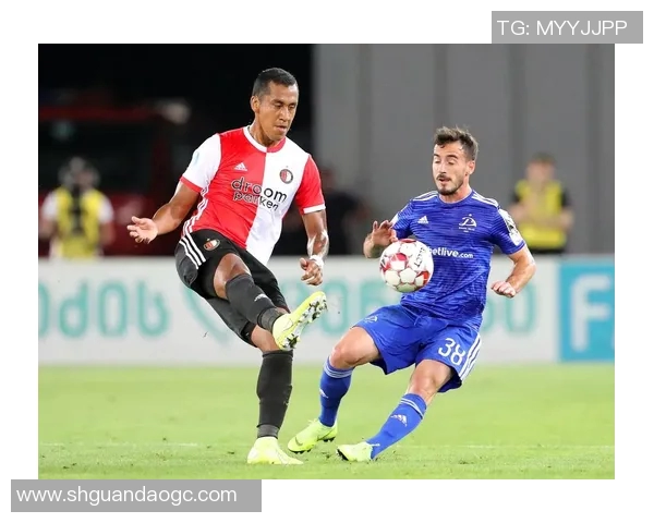 卡夫足球明星背后的故事与成就揭秘