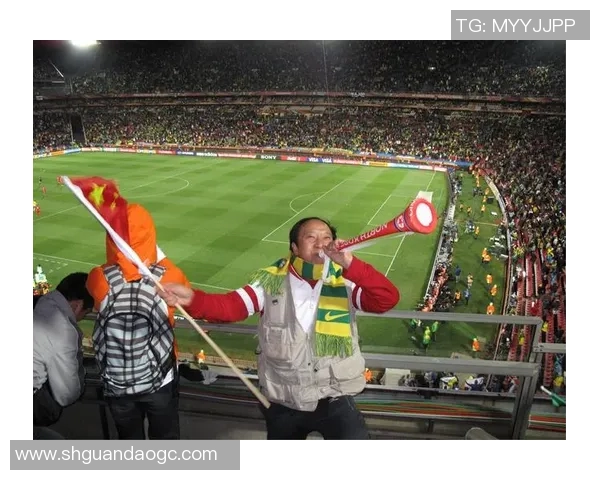 中国知名主播亲赴欧洲与足球明星面对面交流引发粉丝热议