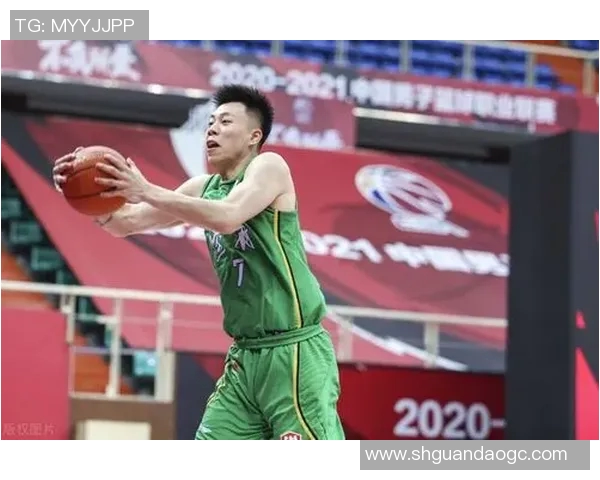 篮球明星搞怪采访大揭秘趣事连连引发球迷热议